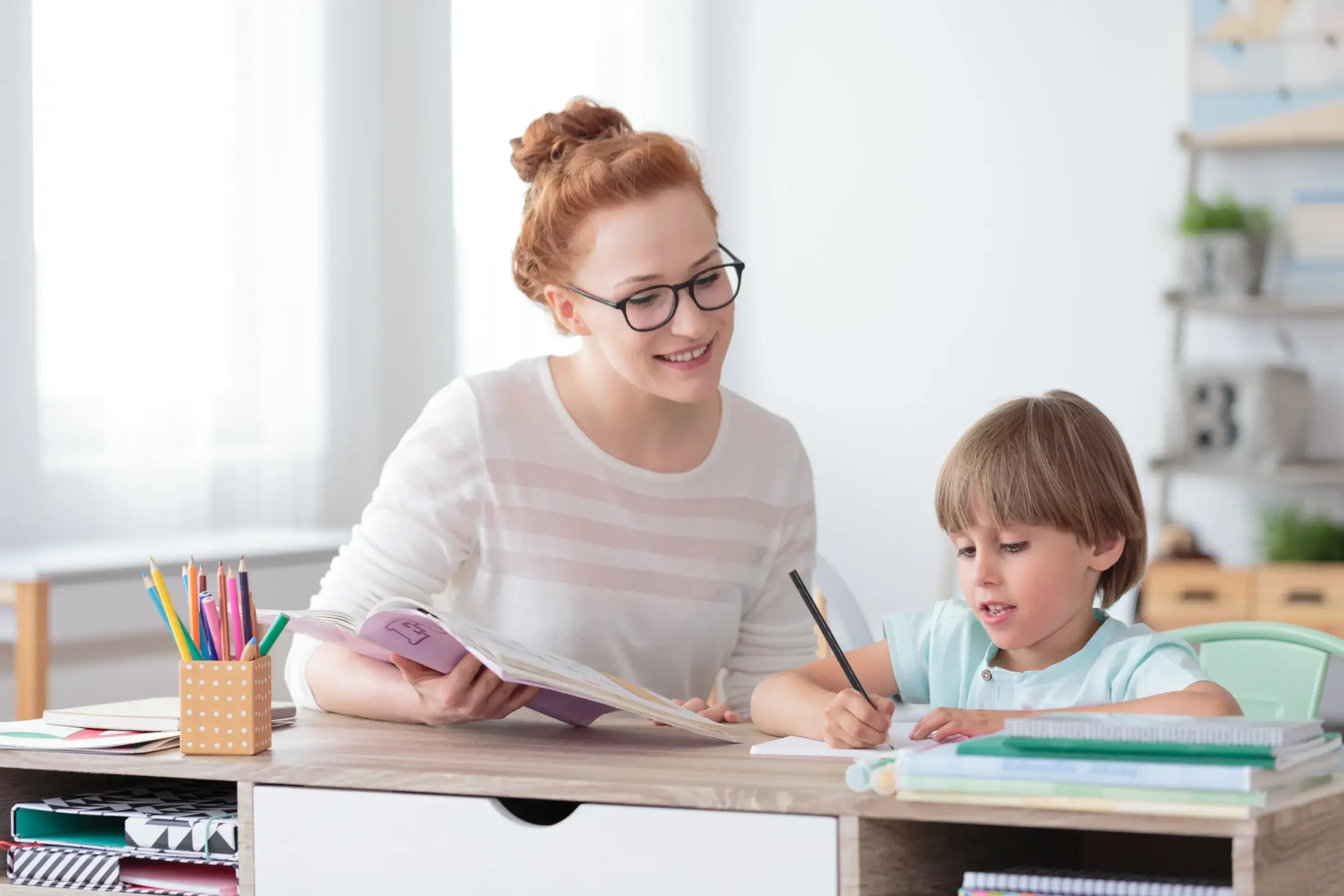 primary school math tutor solve the mathematic problem with kid